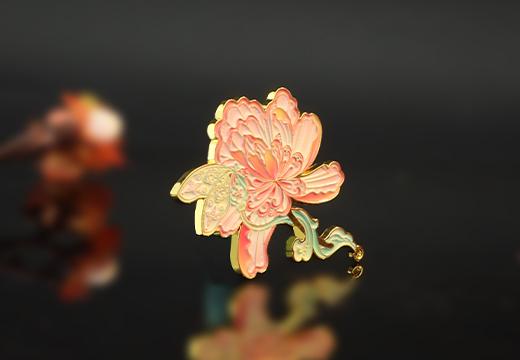花朵金屬烤漆徽章定制